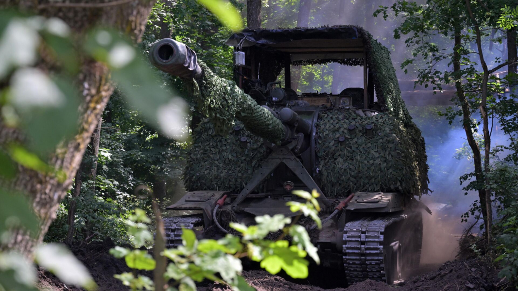 Расчеты гаубиц Д-20 уничтожили скопление живой силы ВСУ в Курской области