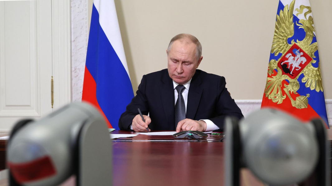 Путин за героизм присвоил наименование «гвардейская» двум подразделениям ВС РФ